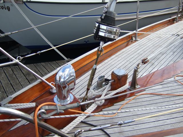 DSCF2830_1812.jpg