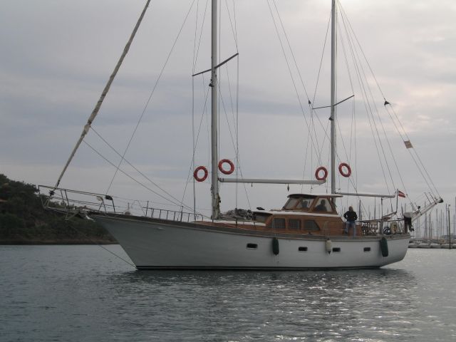 charis200501_1936.jpg