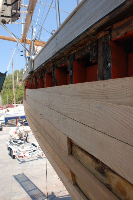 charis201008_1950.jpg