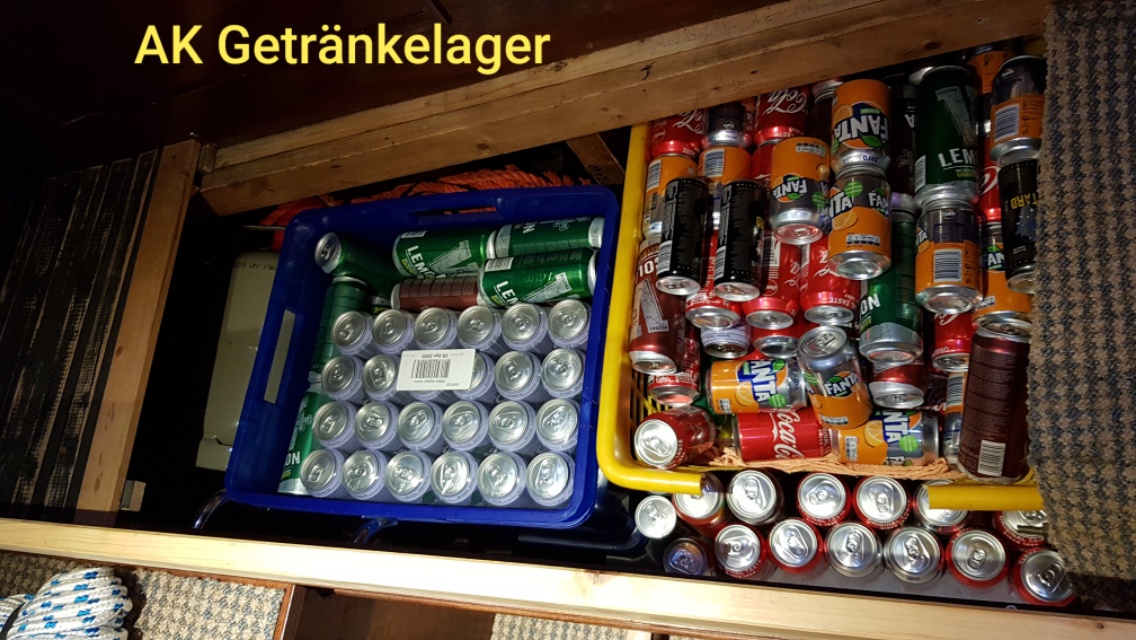 150 Dosen Bier , Cola, Fanta....  ungetrunken .